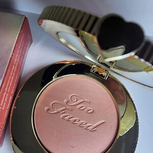 ☁️ Too Faced Cloud Crush blurring blush